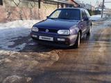 Volkswagen Golf 1995 годаүшін1 400 000 тг. в Алматы