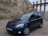 Toyota Avensis Verso 2002 года за 5 800 000 тг. в Астана