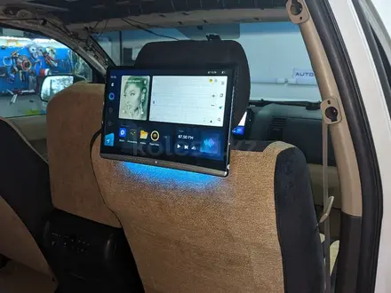 Навесной планшет в авто для задних пассажиров за 127 000 тг. в Алматы – фото 6