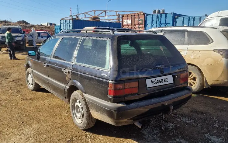 Volkswagen Passat 1993 года за 1 300 000 тг. в Астана