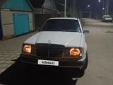 Mercedes-Benz E 230 1991 года за 2 300 000 тг. в Костанай – фото 2