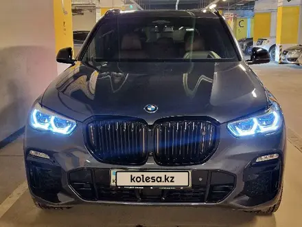 BMW X5 2021 года за 55 000 000 тг. в Алматы – фото 2