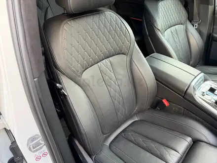 BMW X7 2021 года за 38 900 000 тг. в Астана – фото 37