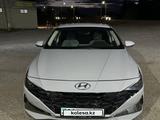 Hyundai Elantra 2022 года за 8 100 000 тг. в Актобе