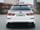 Kia K5 2018 года за 8 900 000 тг. в Атырау – фото 5