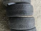 Зимние шины 275/45/21 275/45R21 Michelin за 30 000 тг. в Алматы