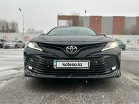 Toyota Camry 2020 года за 14 200 000 тг. в Алматы