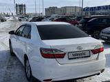 Toyota Camry 2015 года за 12 300 000 тг. в Астана – фото 4