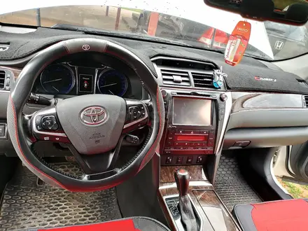 Toyota Camry 2017 года за 13 880 000 тг. в Астана – фото 6