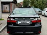 Toyota Camry 2017 года за 8 800 000 тг. в Тараз – фото 2