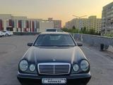 Mercedes-Benz E 230 1998 годаfor2 100 000 тг. в Алматы