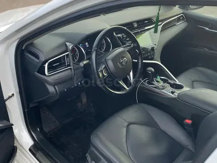 Toyota Camry 2018 года за 12 200 000 тг. в Астана – фото 6