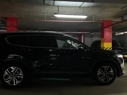 Hyundai Santa Fe 2019 года за 17 500 000 тг. в Астана – фото 4