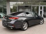 Hyundai Sonata 2018 года за 9 600 000 тг. в Шымкент – фото 4