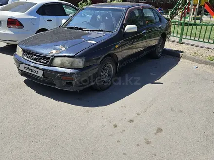 Nissan Bluebird 1998 года за 1 100 000 тг. в Семей – фото 2