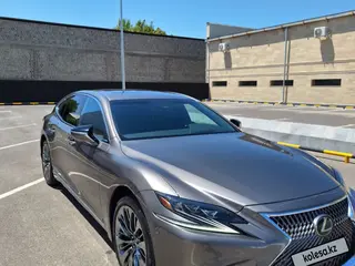 Lexus LS 500
