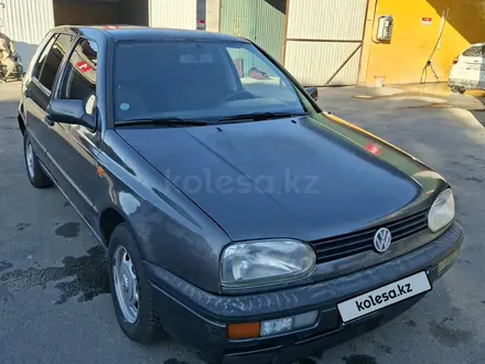 Volkswagen Golf 1993 года за 1 750 000 тг. в Талдыкорган – фото 2