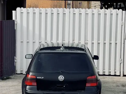 Volkswagen Golf 2002 года за 1 100 000 тг. в Атырау – фото 4