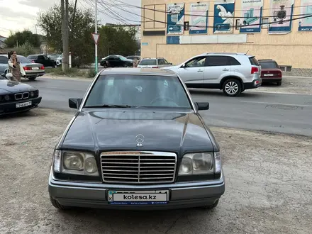 Mercedes-Benz E 280 1994 года за 2 450 000 тг. в Кызылорда