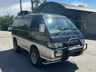 Mitsubishi Delica