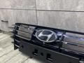 Решетка радиатора Hyundai Sonata за 220 000 тг. в Алматы