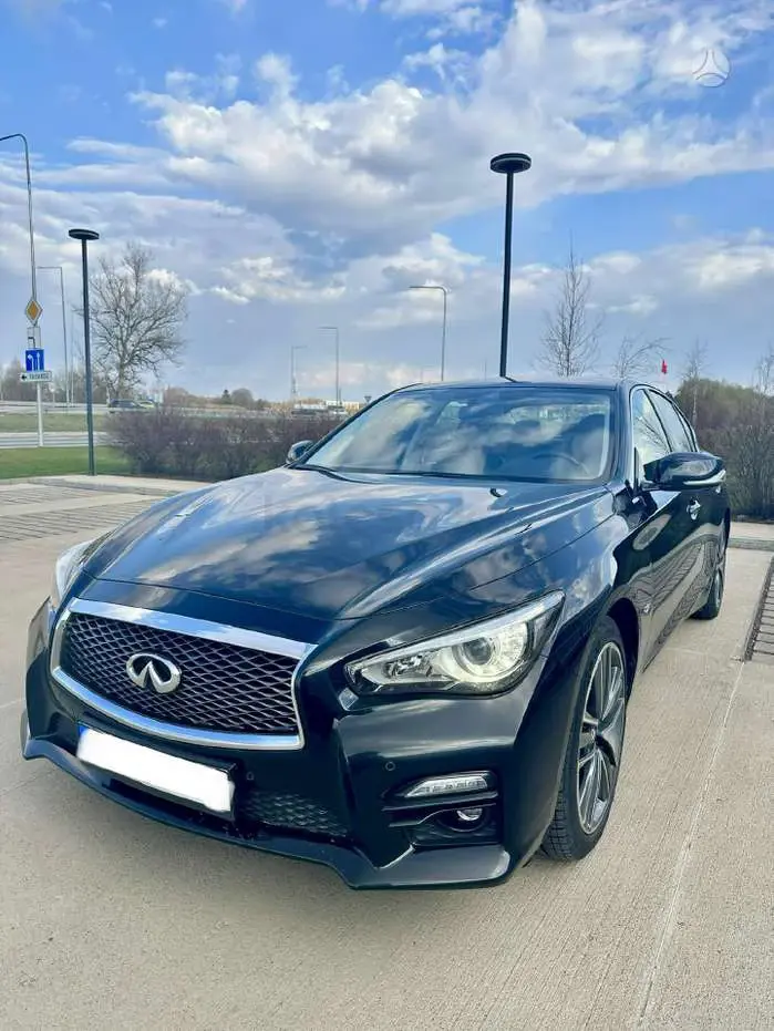 Infiniti Q50, 2015