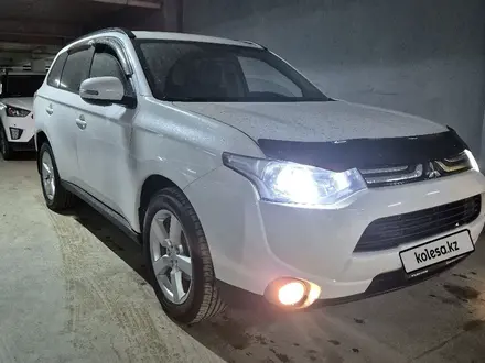 Mitsubishi Outlander 2013 года за 7 201 000 тг. в Алматы