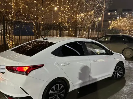 Hyundai Accent 2020 года за 7 300 000 тг. в Атырау – фото 6