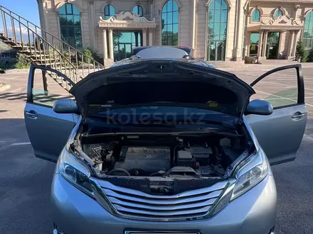 Toyota Sienna 2015 года за 14 000 000 тг. в Алматы – фото 12
