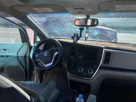 Toyota Sienna 2015 года за 14 000 000 тг. в Алматы – фото 16