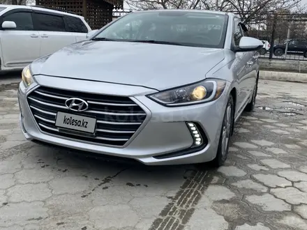 Hyundai Elantra 2018 года за 4 800 000 тг. в Актау