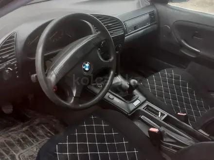 BMW 323 1992 года за 850 000 тг. в Астана – фото 4