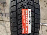 Bridgestone blizzak DMV2 285/45 R22үшін1 380 000 тг. в Астана