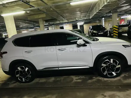 Hyundai Santa Fe 2022 года за 22 500 000 тг. в Астана – фото 2