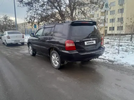 Toyota Kluger 2001 года за 3 500 000 тг. в Алматы