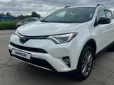 Toyota RAV4 2016 года за 10 500 000 тг. в Уральск