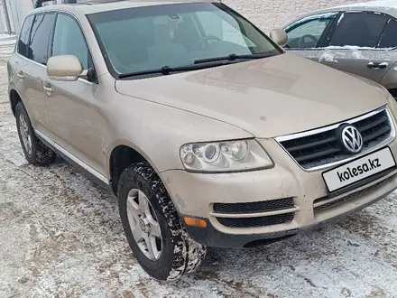 Volkswagen Touareg 2004 года за 4 400 000 тг. в Павлодар – фото 9