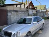 Mercedes-Benz E 280 1998 года за 2 200 000 тг. в Алматы