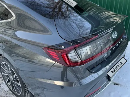 Hyundai Sonata 2021 года за 13 100 000 тг. в Астана – фото 5