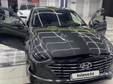 Hyundai Sonata 2021 года за 13 100 000 тг. в Астана