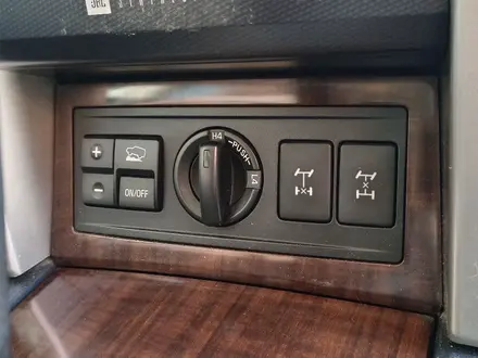 Toyota Land Cruiser Prado 2010 года за 18 800 000 тг. в Караганда – фото 19