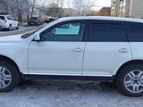 Volkswagen Touareg 2004 года за 6 000 000 тг. в Уральск – фото 4