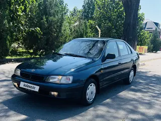 Toyota Carina E