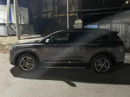 Hyundai Santa Fe 2019 года за 13 500 000 тг. в Алматы – фото 5