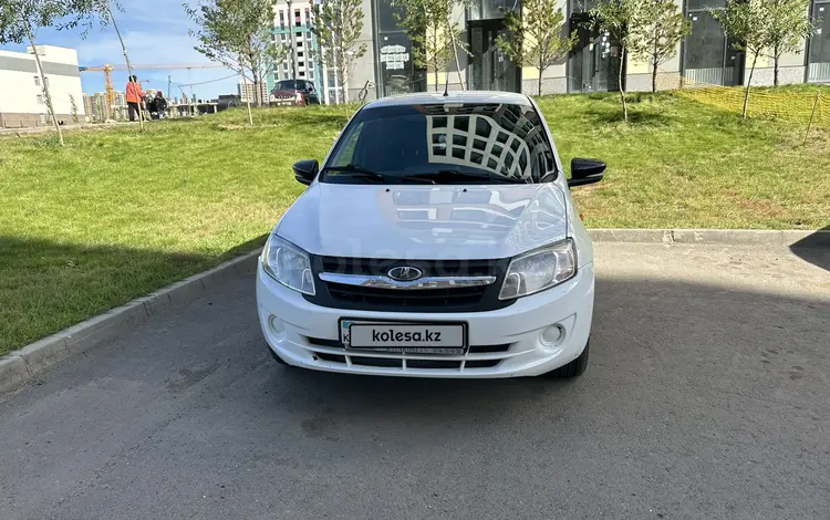 ВАЗ (Lada) Granta 2190 2013 годаүшін3 500 000 тг. в Астана