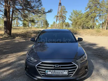 Hyundai Elantra 2018 года за 6 200 000 тг. в Астана