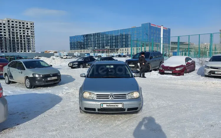 Volkswagen Golf 2001 годаүшін3 190 000 тг. в Астана