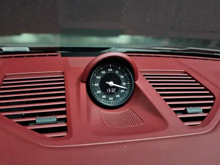 Porsche 911 Carrera 4 GTS 2023 года за 75 000 000 тг. в Астана – фото 15