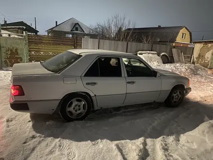 Mercedes-Benz E 230 1992 года за 1 100 000 тг. в Семей