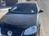 Volkswagen Jetta 2007 года за 3 600 000 тг. в Актау – фото 2